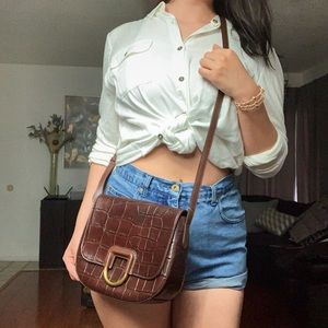 NWT💖 Fossil Stella Crossbody Brown Croco